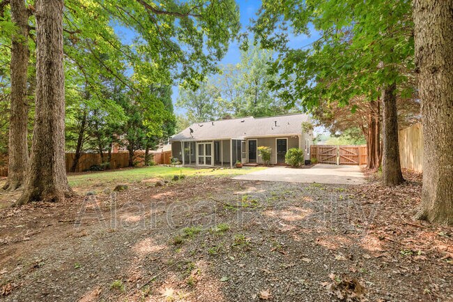 Building Photo - 1207Forest Wood Dr