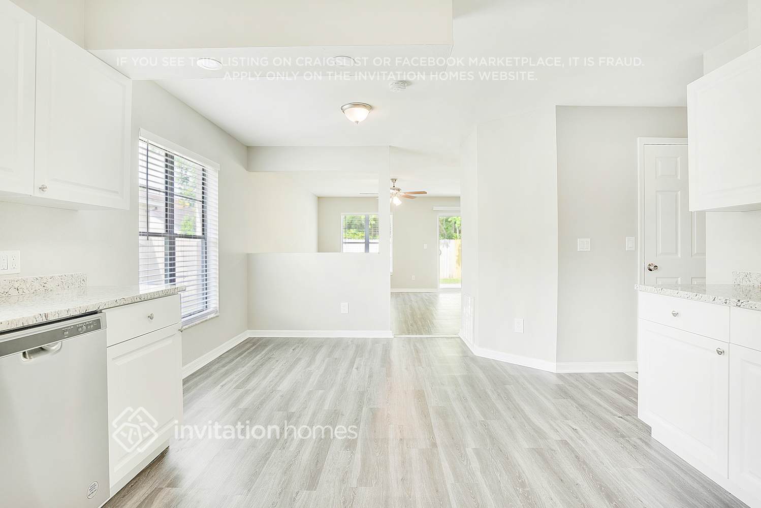 Building Photo - 408 Martigues Dr