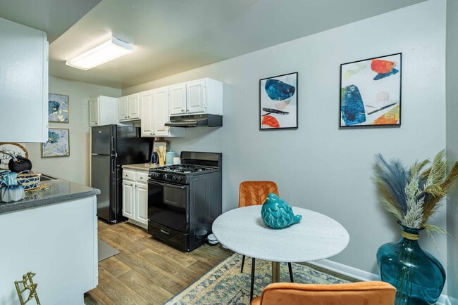 Building Photo - Grand Arbor Reserve Apartment Homes