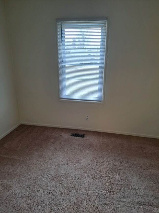 Building Photo - 3 BR House Near Purdue University Fort Wayne