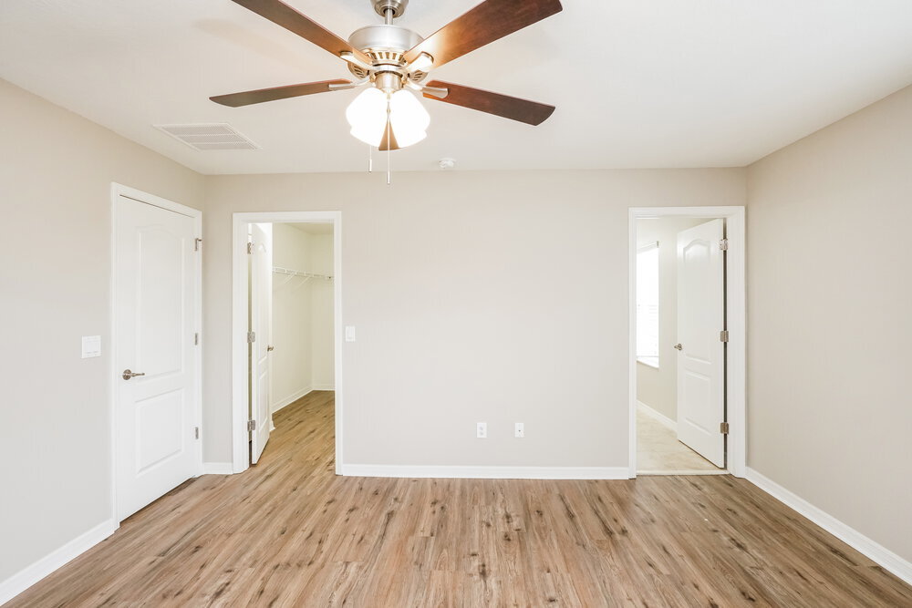 Building Photo - 9138 Savannah Grove Ln