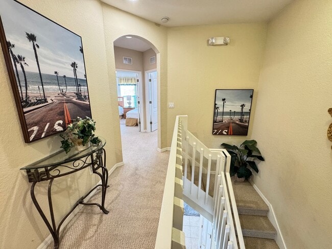 Building Photo - Fully Furnished 5-Bed End-Unit Townhome with Hot Tub in Gated Coral Cay! WASHER & DRYER INCLUDED!