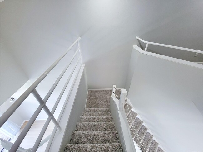 Building Photo - 18309 Sandy Cove Dr