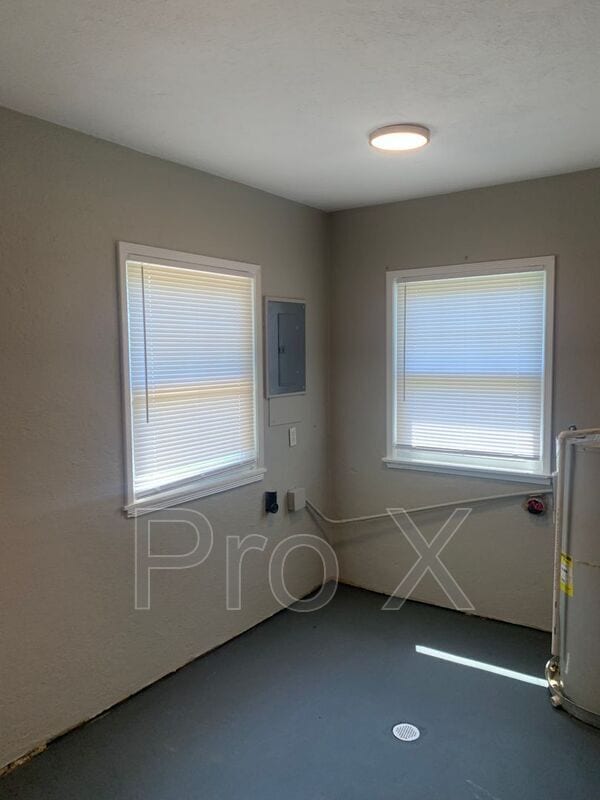 Building Photo - 1727 S Porter Ave