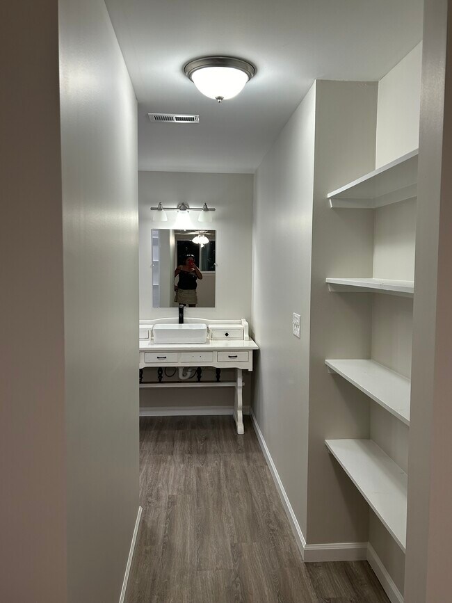 Building Photo - 2628 Chattanooga Valley Rd