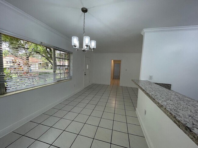 Building Photo - 828 Lorca St