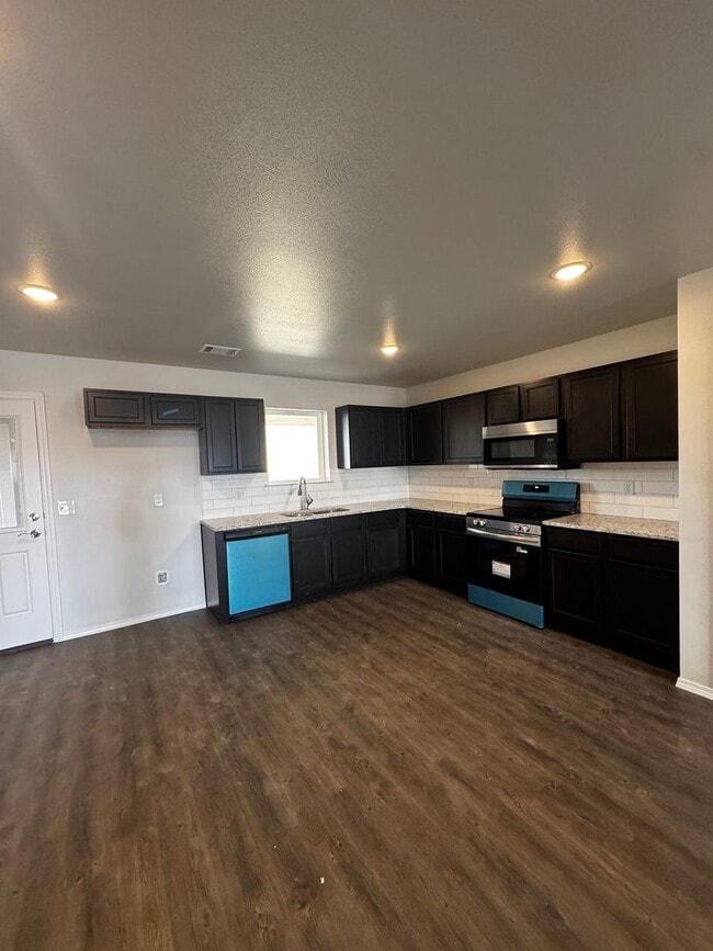 Building Photo - New construction!!! Beacon Pointe 3/2/2