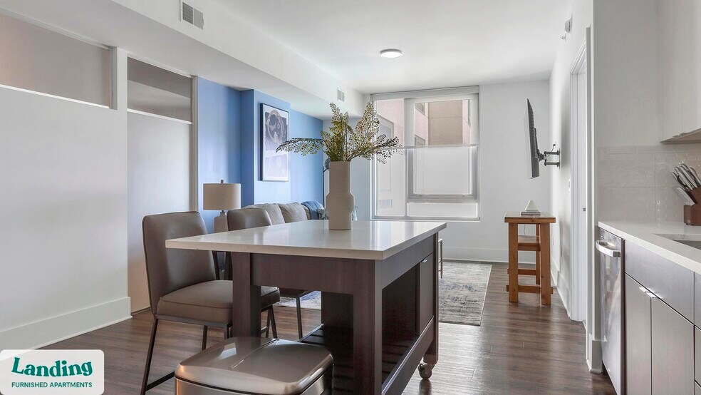 Building Photo - 3005 Peachtree Rd NW