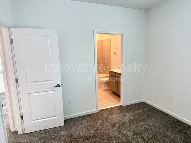 Building Photo - 2489 Relaxing Ln