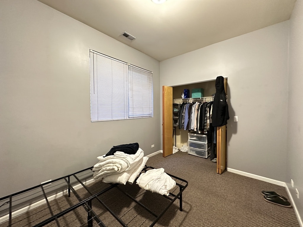 Building Photo - 1743 W North Ave