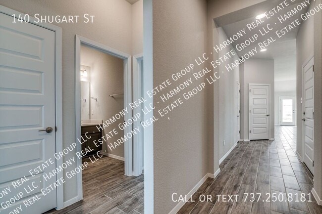 Building Photo - 140 Shugart St