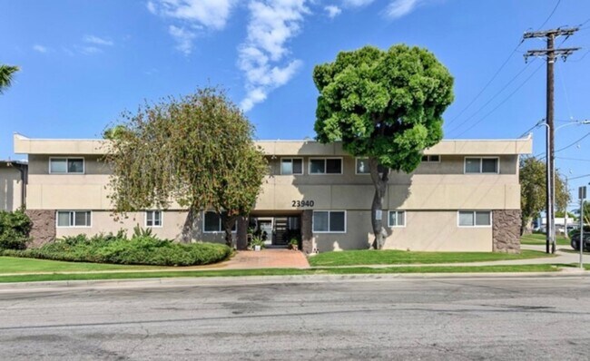 Interior Photo - 23870 Los Codona Ave