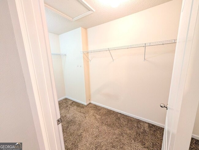 Building Photo - 215 Brooklet Cir