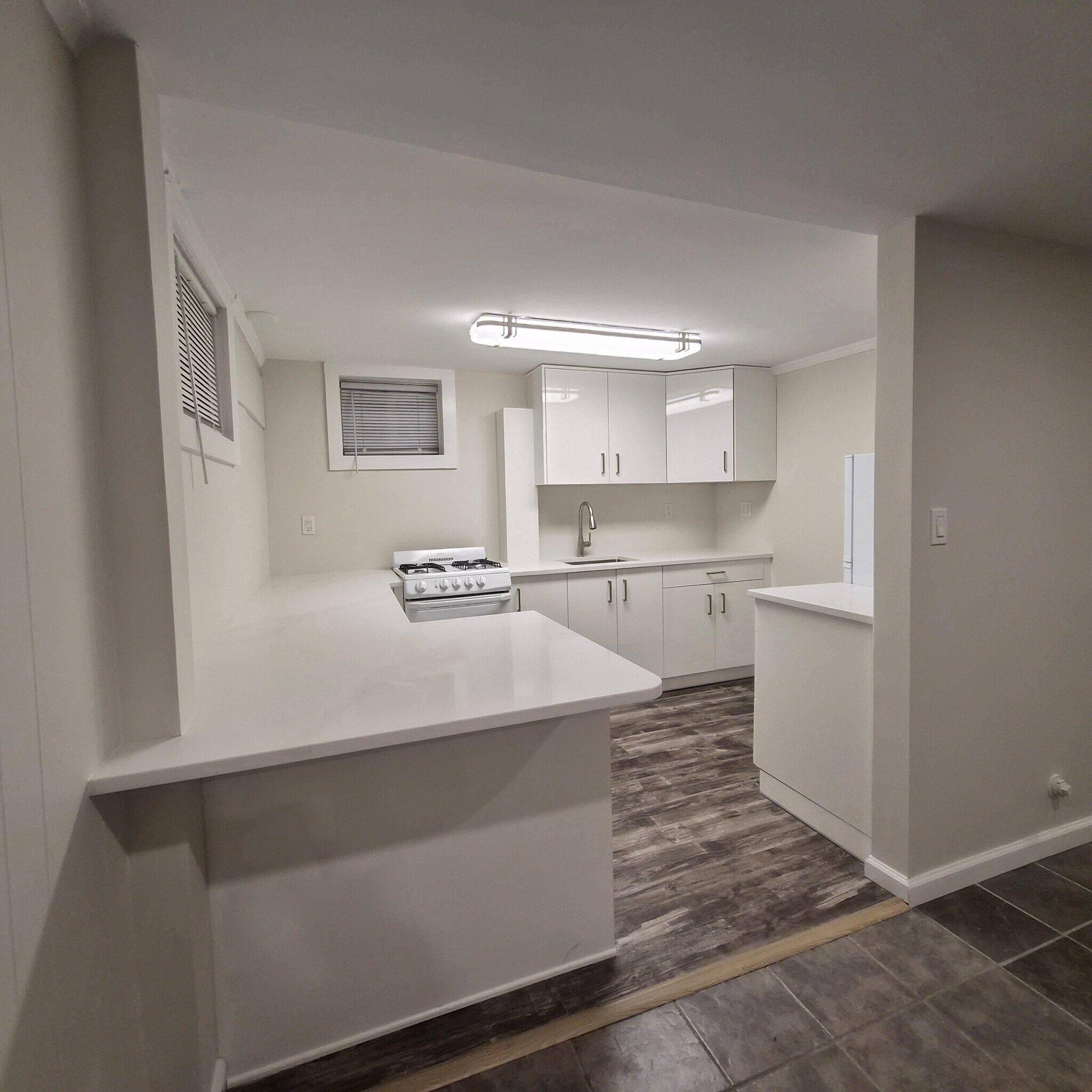 New Cabinets & Quarts Counters - 113 Shore Rd