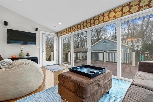 Building Photo - 34 Glen Rd