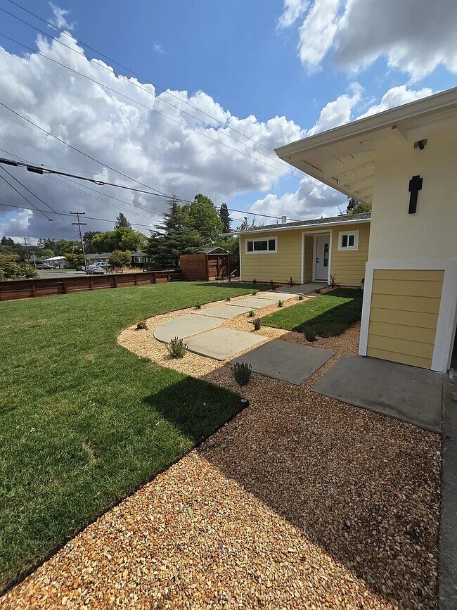 Building Photo - 5 Ormond Ct