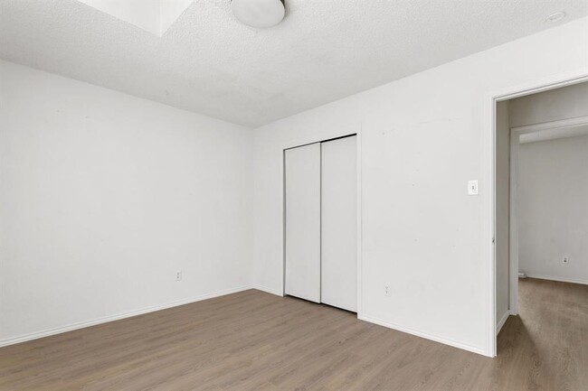 Building Photo - 1702 Spiderlily View