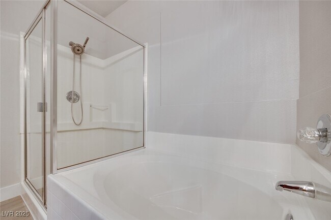 Building Photo - 1008 Domnus Ln