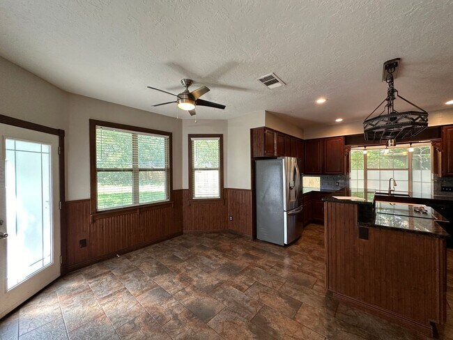 Building Photo - South Austin, Circle-C, Two Story - Available Now