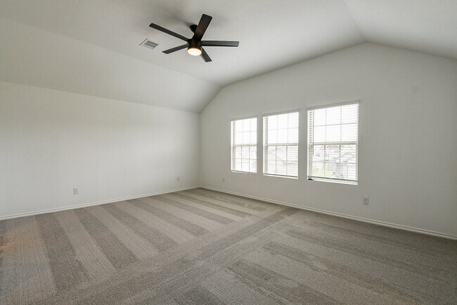 Building Photo - 11072 N Lake Mist Ln