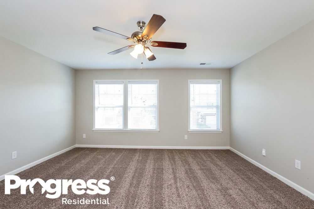 Building Photo - 9711 Cayenne Dr