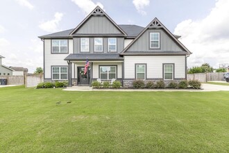 Building Photo - 105 Pearl Moss Ln