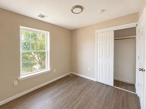 Building Photo - A great rental opportunity in a desirable location!