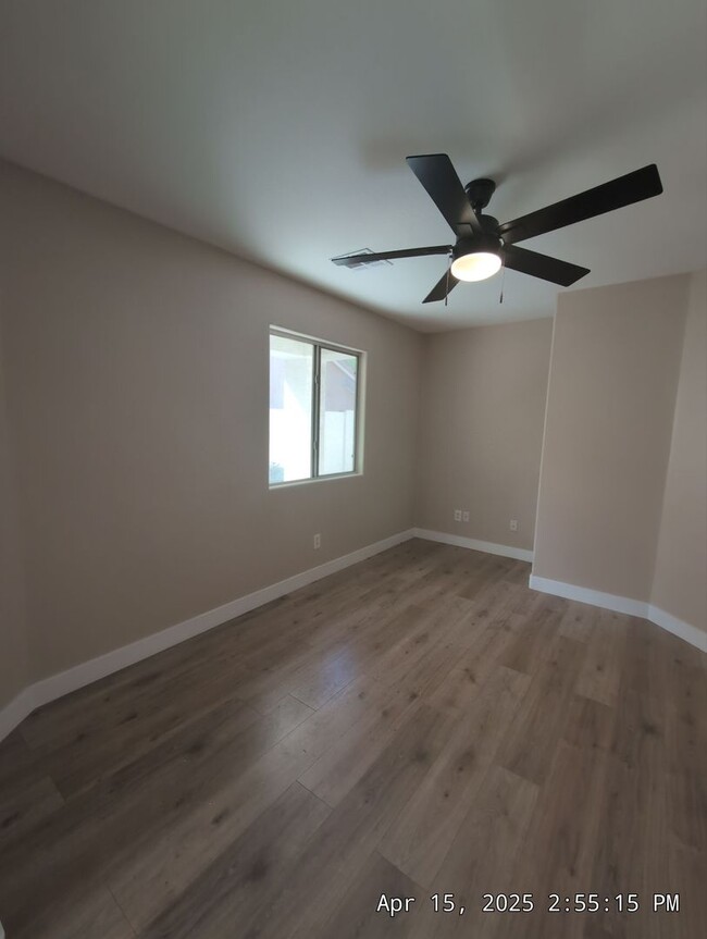 Building Photo - SPACIOUS and beautifully remodeled home! E...