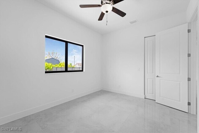 Building Photo - 3234 NW 21st Terrace
