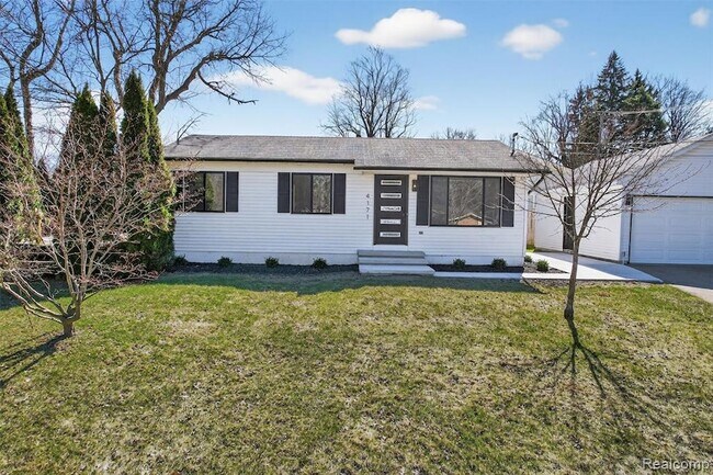 Building Photo - 4171 Mapleleaf Rd