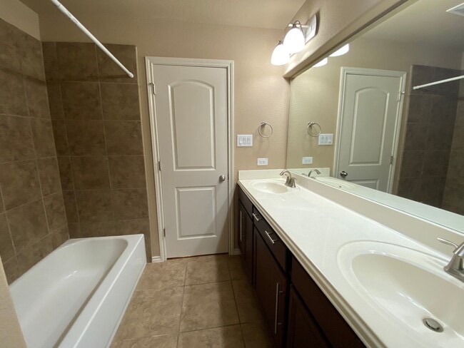 Building Photo - 27039 Trinity Bend