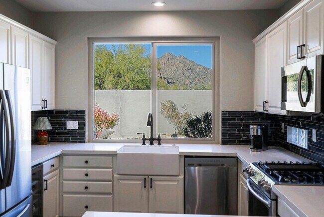 Building Photo - 7086 E Whispering Mesquite Trail