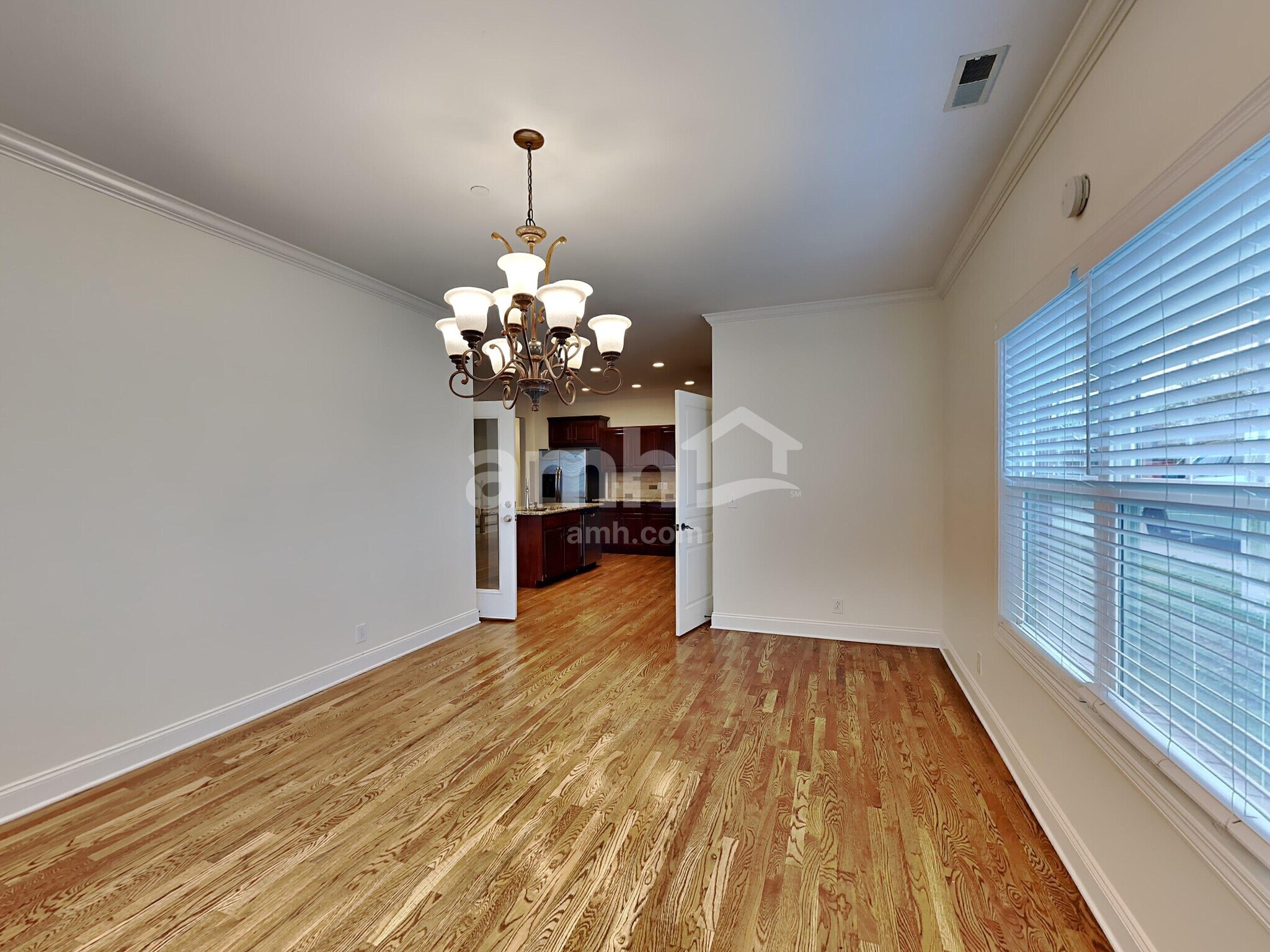 Building Photo - 1030 Spring Creek Dr