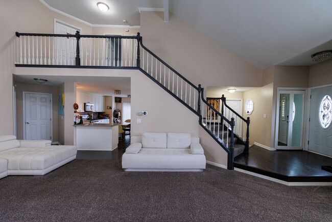 Building Photo - 25037 Brett St