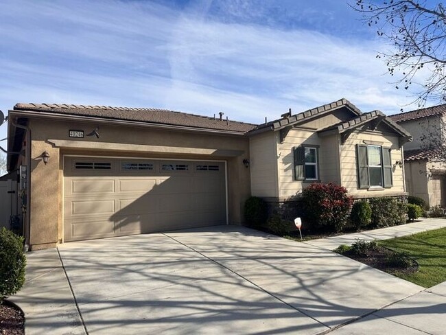 Building Photo - Beautiful 3 Bedroom Home in Harveston Lake Community – Solar & Resort-Style Amenities