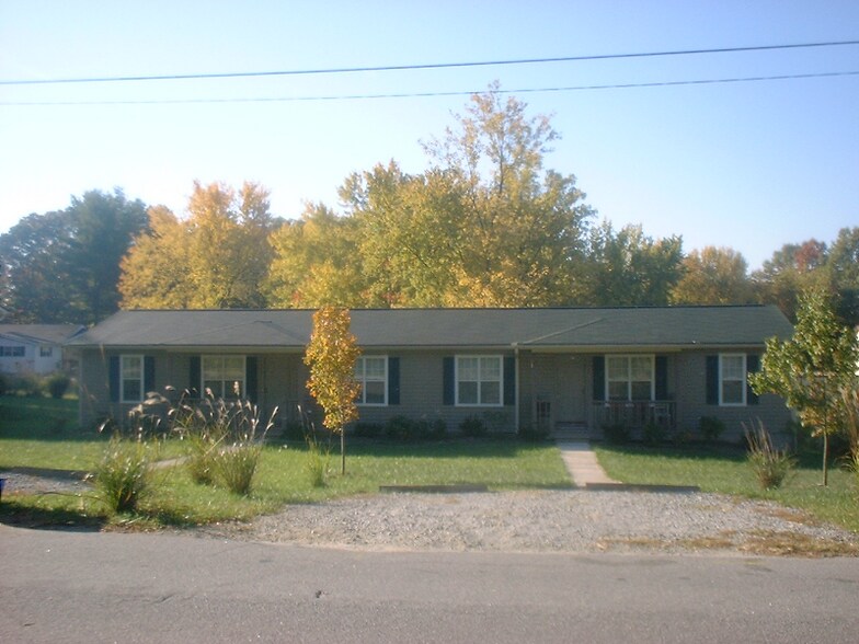 Building Photo - 614 Higate Rd