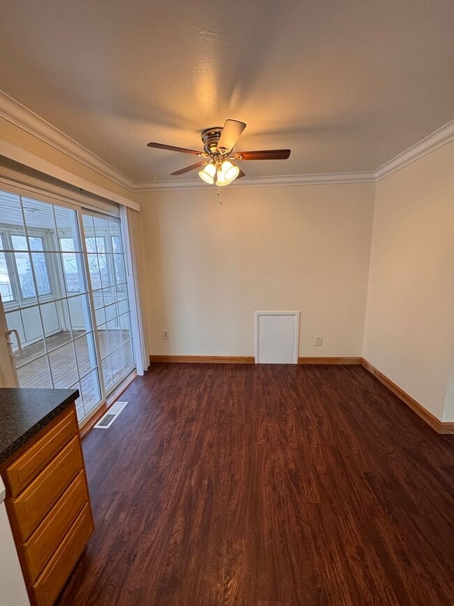 Building Photo - 3962 Lake Rd