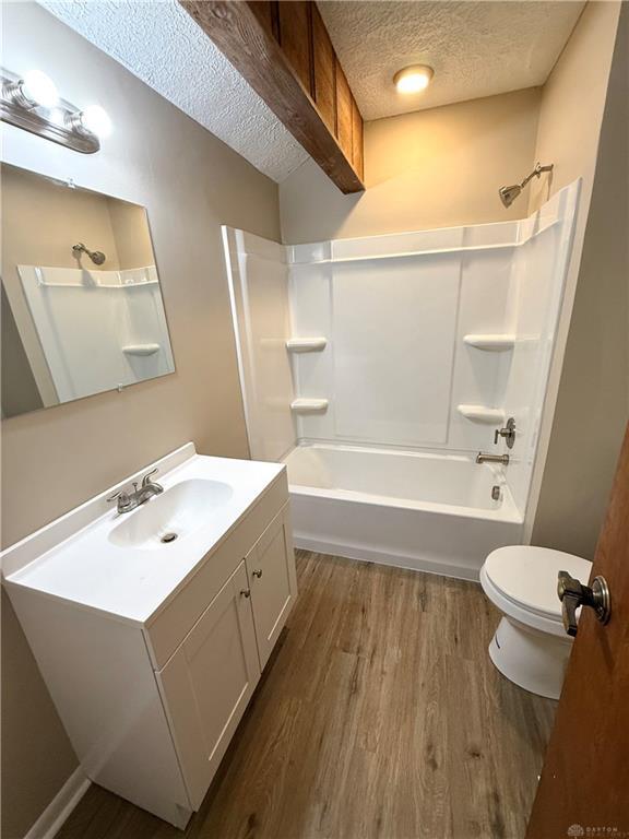 Building Photo - 3360 Cortez Dr