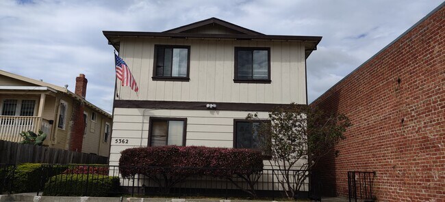 Primary Photo - 5362 Bancroft Ave