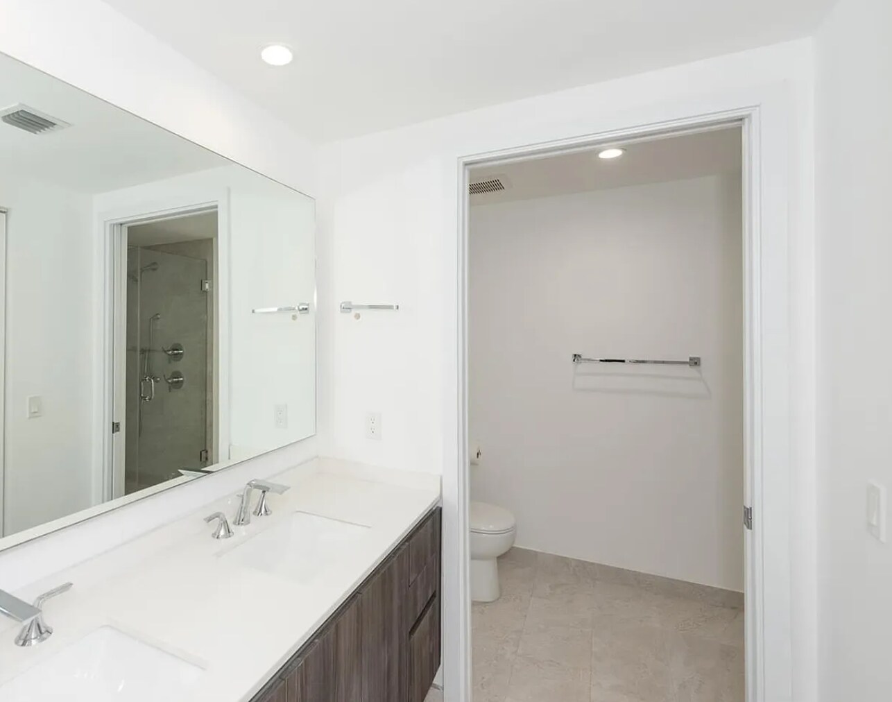 Building Photo - 488 NE 18th St