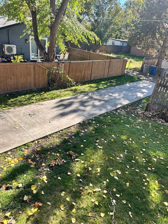 Building Photo - Updated 2-Bedroom 1 Bathroom Near Whitewat...