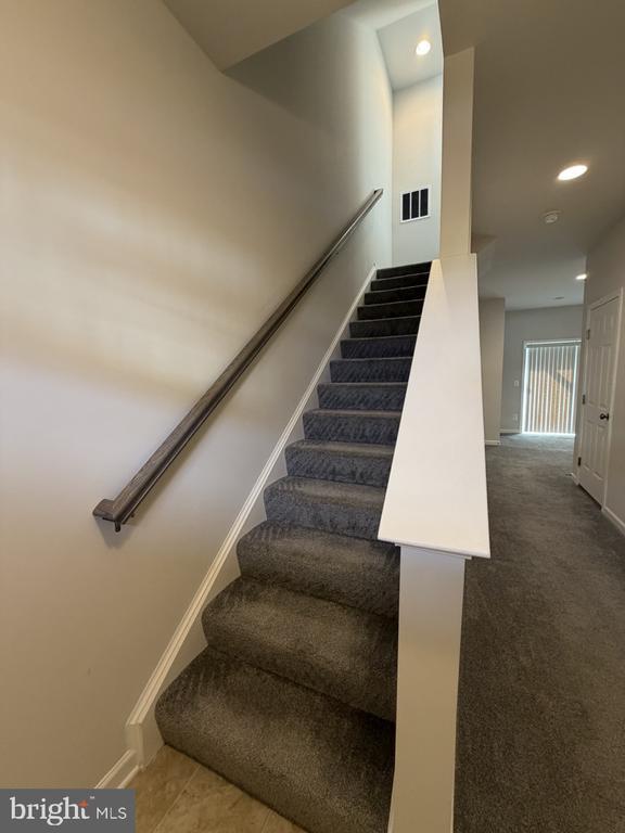 Building Photo - 146 Galaxy Pl