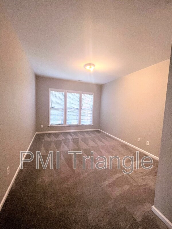 Building Photo - 412 Howard Grove Pkwy