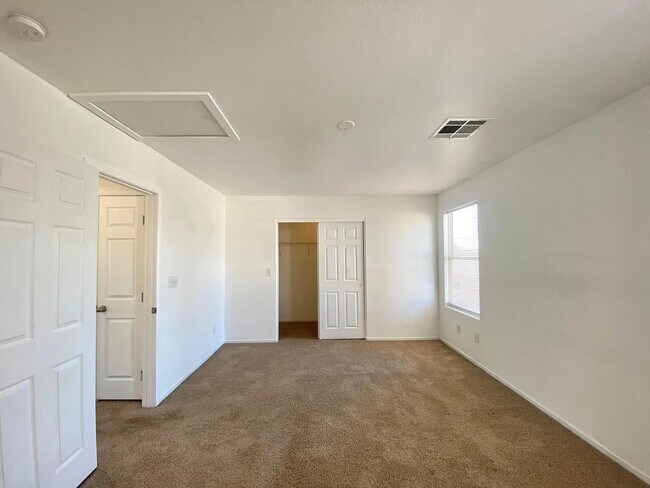 Building Photo - 6062 St Petersburg Dr
