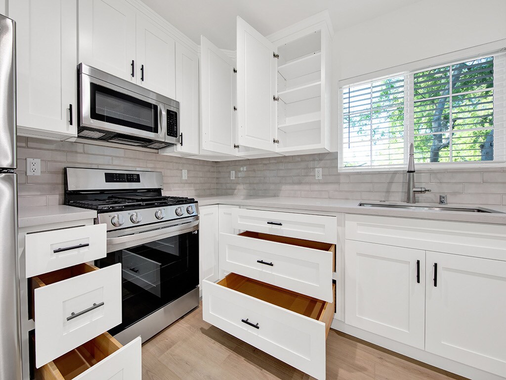 Building Photo - 16830 Killion St