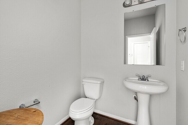 Building Photo - 31130 Mahogany Fir Trl