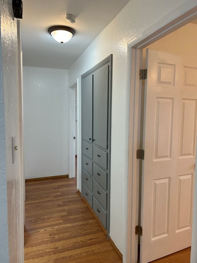 Building Photo - 3807 SE Camden Way