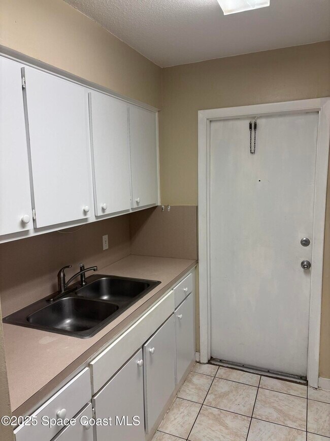 Building Photo - 8401 N Atlantic Ave