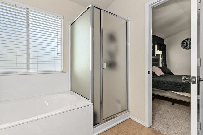Building Photo - 5400 Birmingham Cir