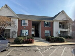 Building Photo - 381 Gallery Dr